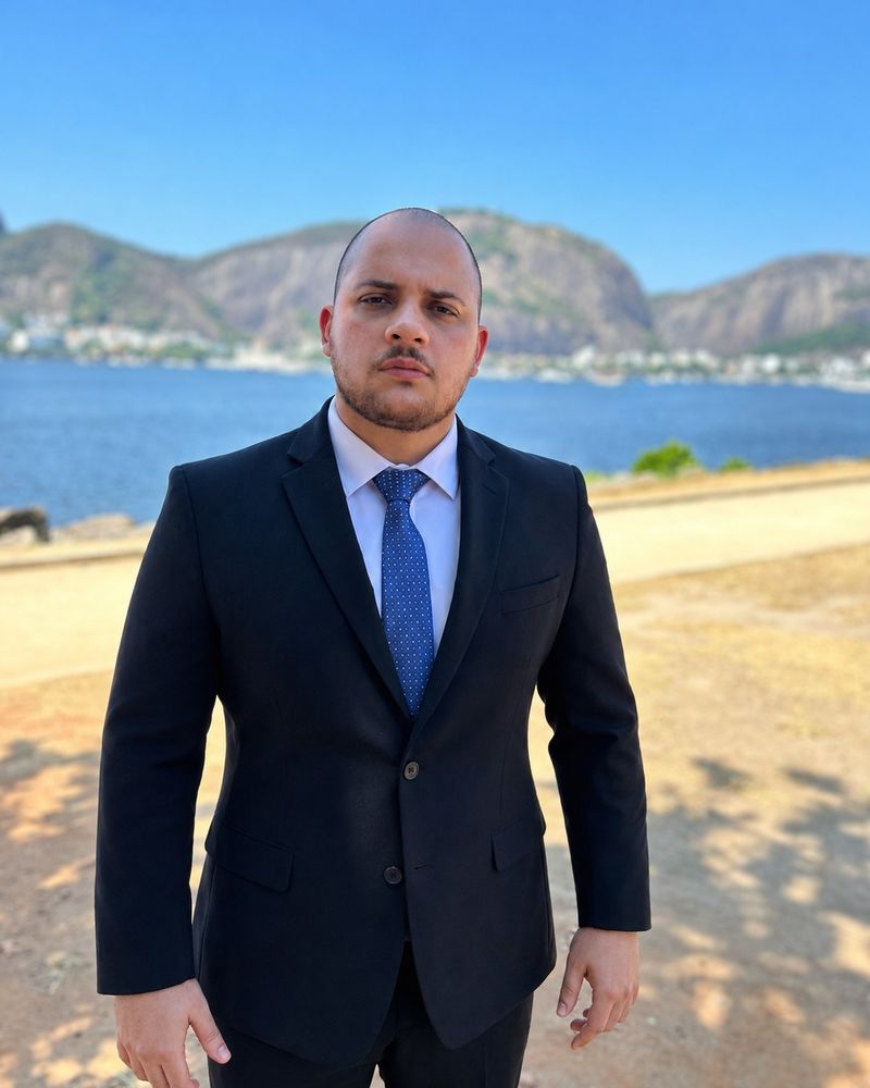 Dr. Maurício Figueiredo, advogado — OAB/RJ 264.814