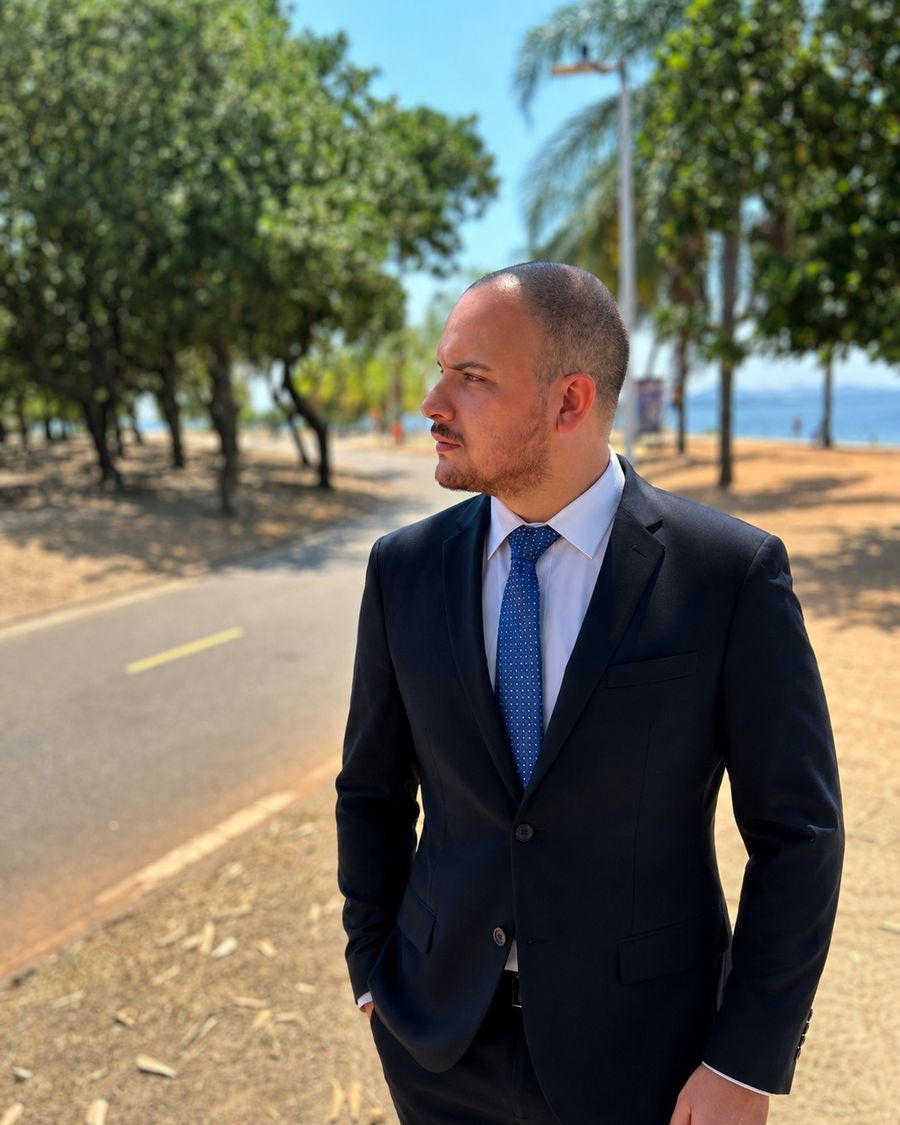Dr. Maurício Figueiredo, advogado — OAB/RJ 264.814